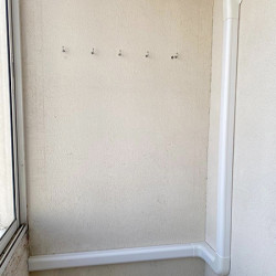 Установка кондиционера через балкон